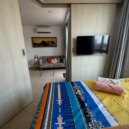 Pattaya Center Luxurious Garden Apartment 1 Exterior photo