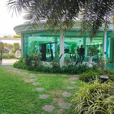 Pattaya Center Luxurious Garden Apartment 1 Exterior photo