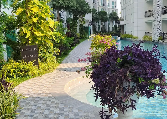 Pattaya Center Luxurious Garden Apartment 1