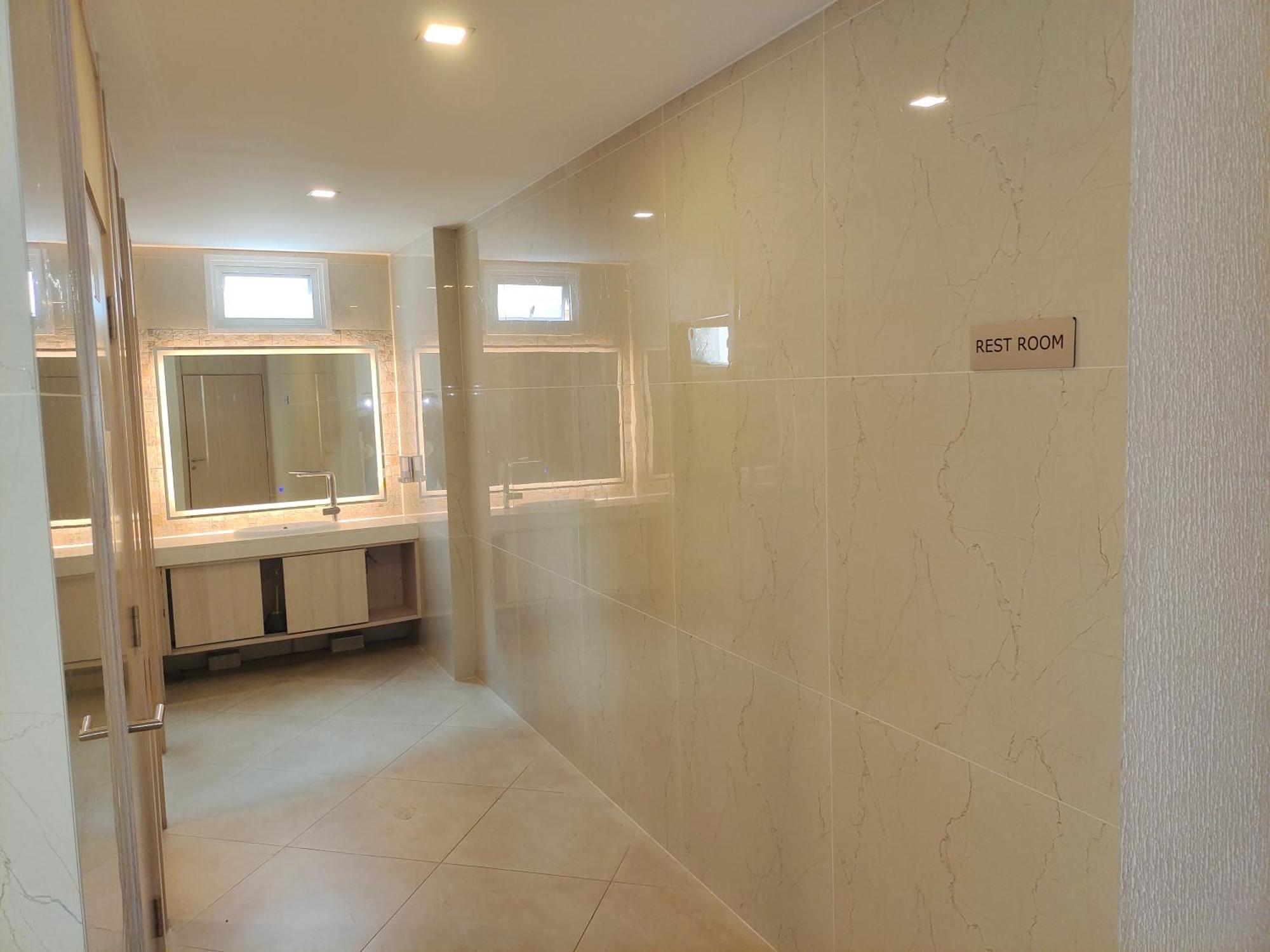 Apartment Center Luxurious Garden 1